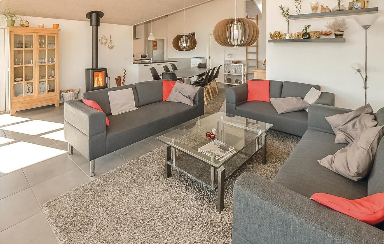 Pet Friendly Home In Augustenborg With Kitchen Asserballeskov Luaran gambar