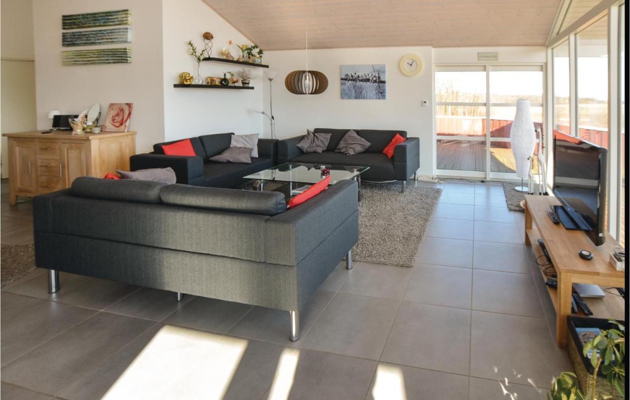 Pet Friendly Home In Augustenborg With Kitchen Asserballeskov Luaran gambar